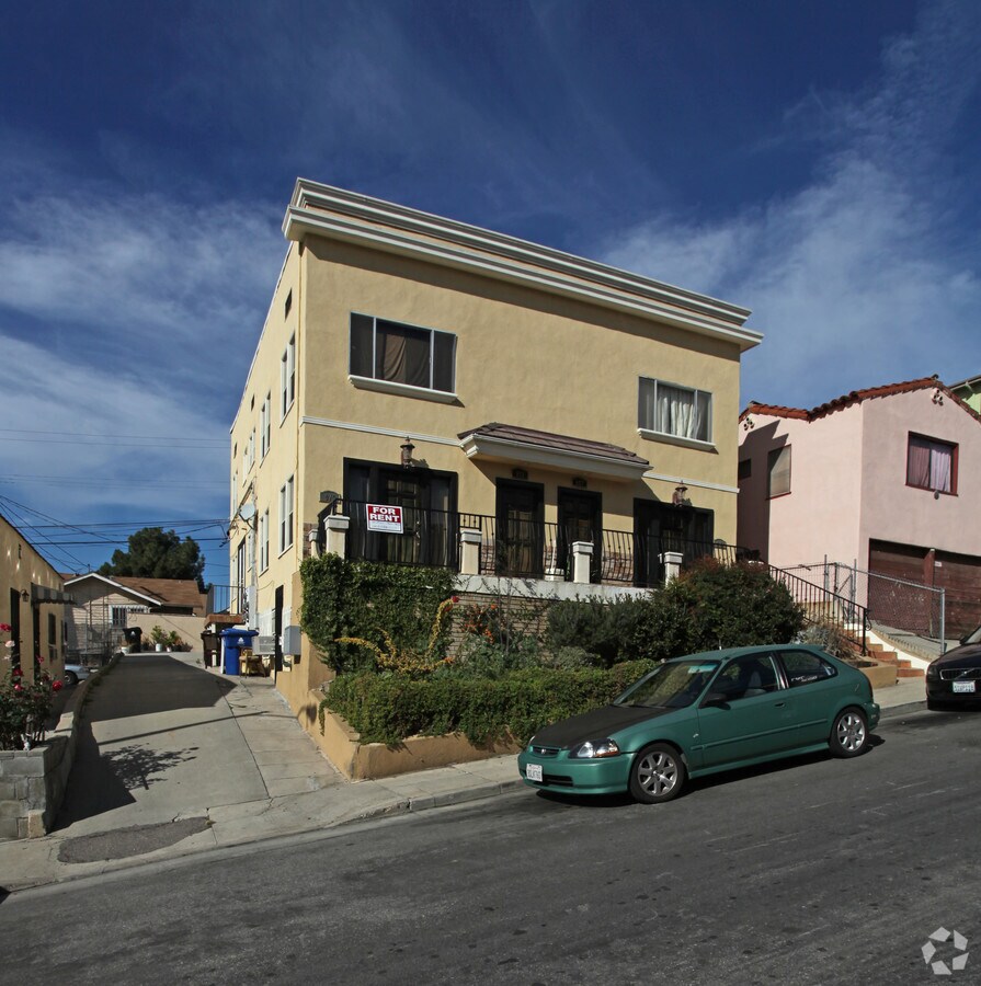 Photo - 975-977 1/2 Marview Ave