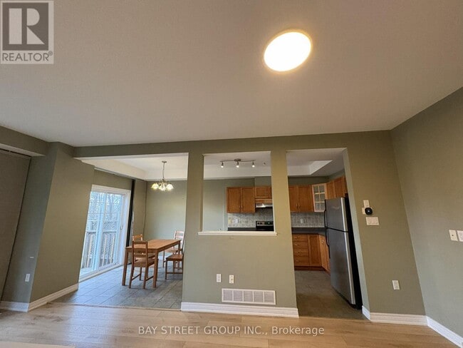 Photo - 60 Cloverleaf Dr