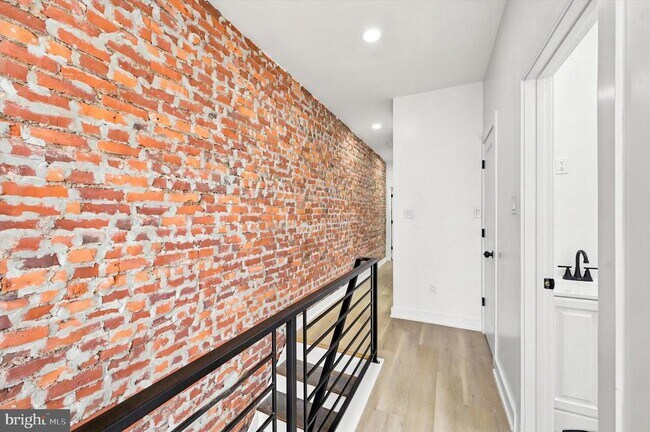 Photo - 4837 N 15th St Unit B