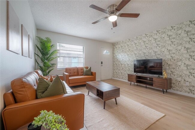 Photo - 6908 S MacDill Ave