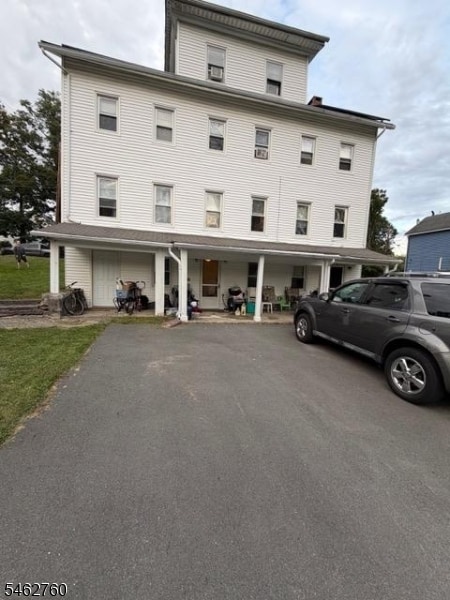 8 Barrett Ave