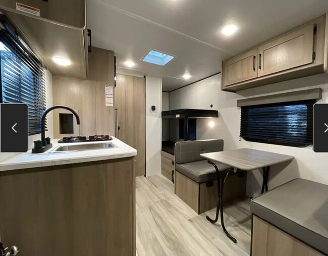 Building Photo - 532 Camino de Amor Unit C