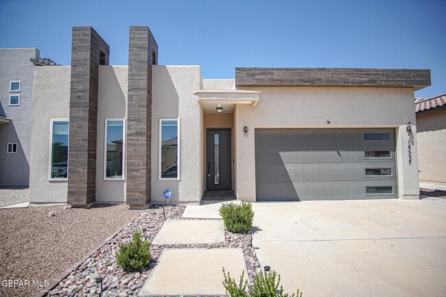 Building Photo - 12337 Desert Palms Ave Rental