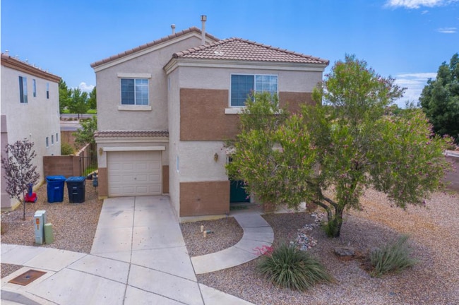 Building Photo - Gated Community 3 Bedroom
