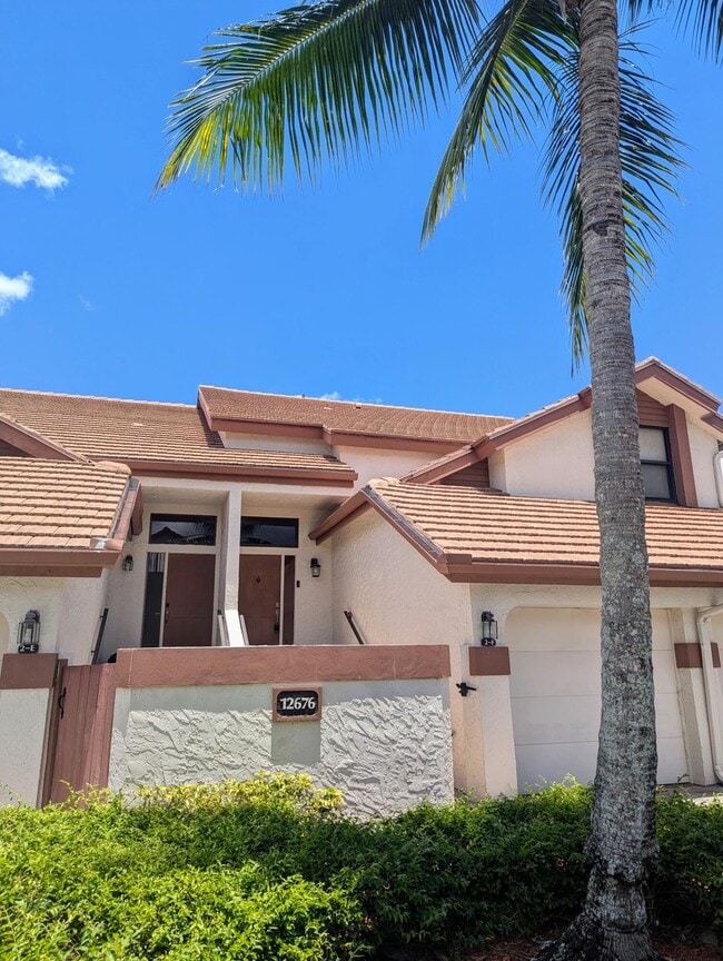 Photo - 12676 Shoreline Dr Unit 2f