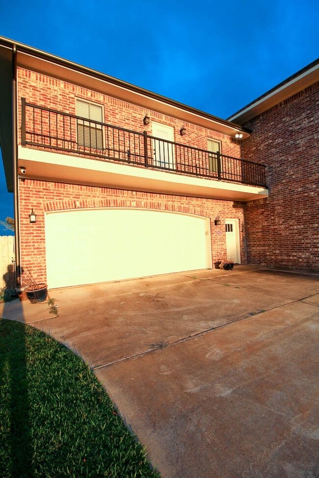 Photo - Furnished and utilities included! 1 bedro...