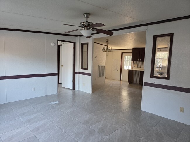 Photo - 135 Buckeye Ct