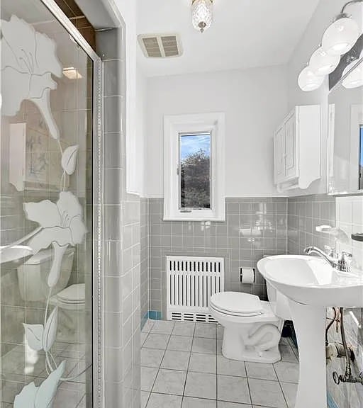 Photo - 125 Bertha Pl