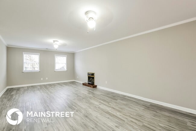 Photo - 440 Corbin St