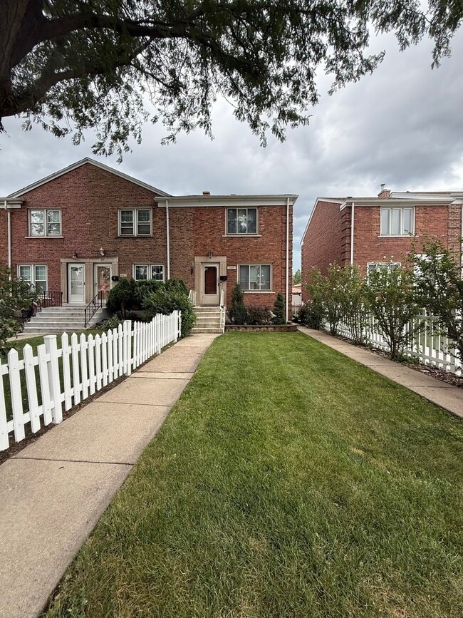Building Photo - 6415 S Lorel Ave Rental