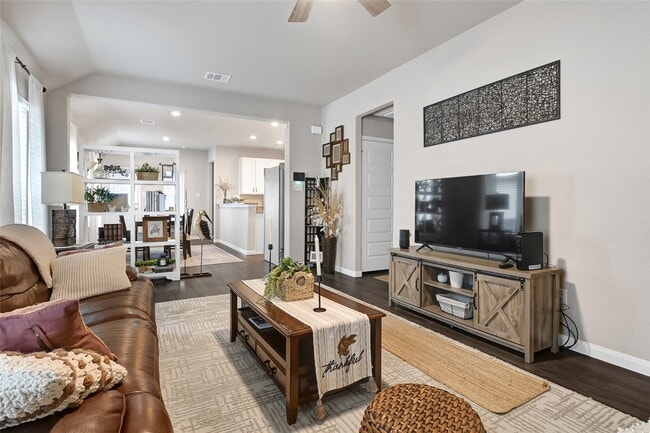 Photo - 1329 Mount Blanc Path