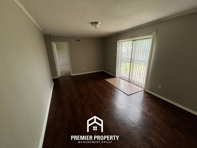 Photo - Charming 3BR/1.5BA in 38118 | Hardwood Floors & Spacious Fenced Backyard