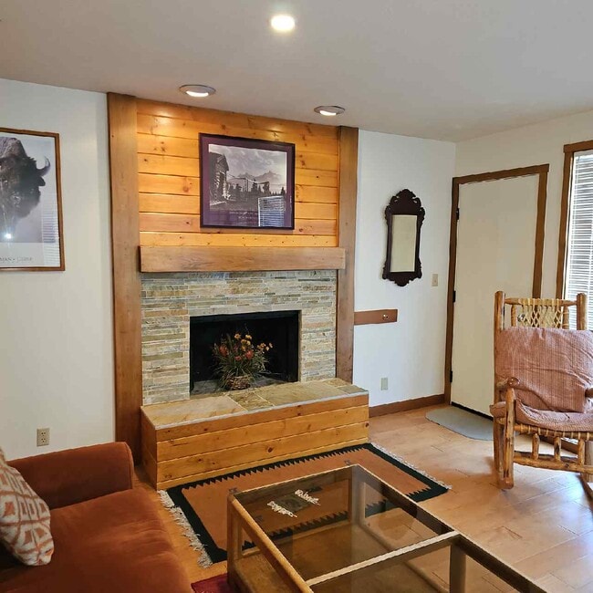 Photo - 3548 N Lake Creek Dr
