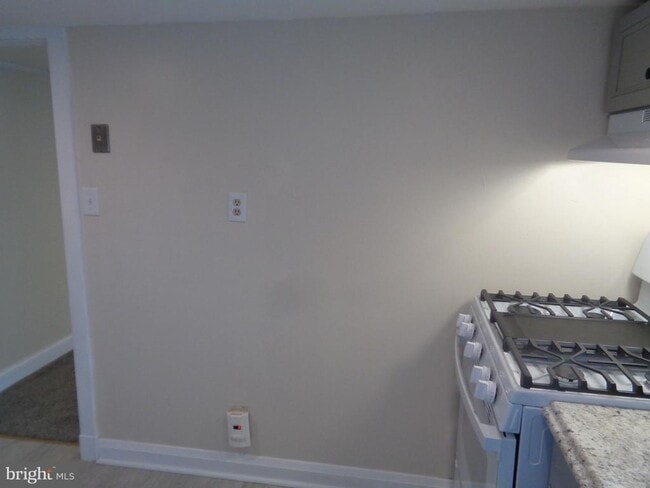 Photo - 2800 Linwood Ave Unit D