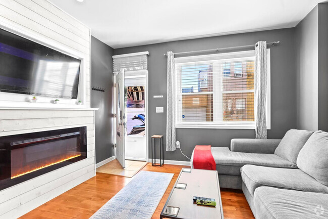 Building Photo - 3346 Livingston St Unit ID1049550P Rental