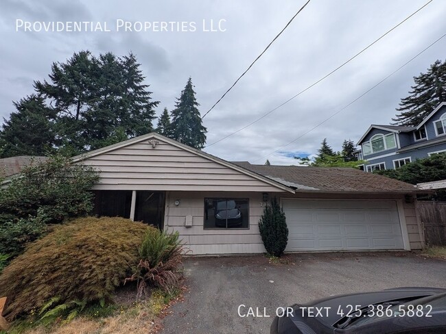 Building Photo - 714 100th Ave SE