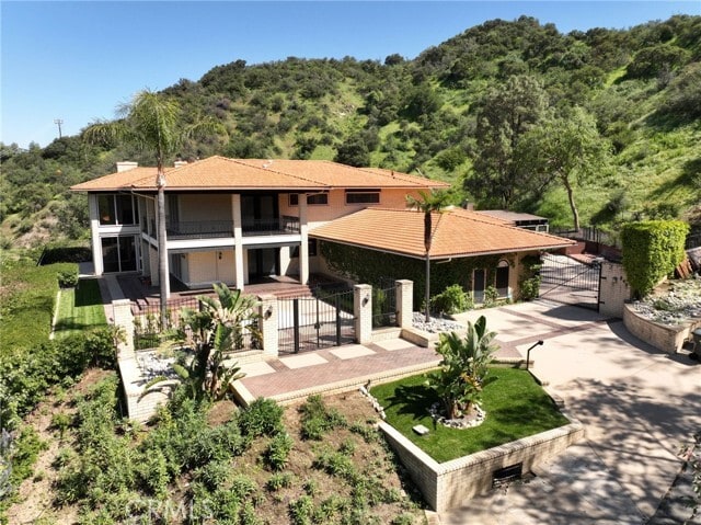 Photo - 540 Haverstock Rd