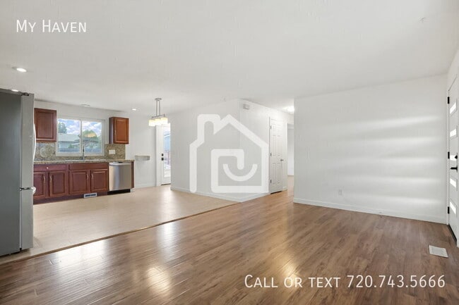 Photo - 1742 W 56th Ave