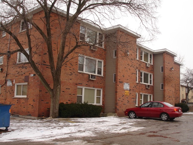 Building Photo - Radius Apartments