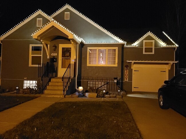 Building Photo - 505 Clark Ave Unit Cozy Clark Apt