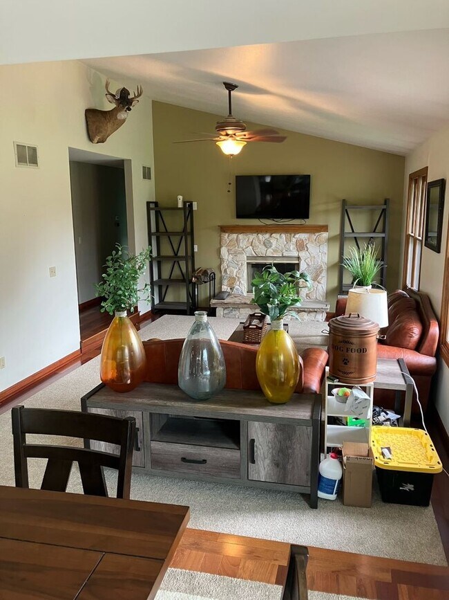 Photo - Single Family Home for Rent in Genesee