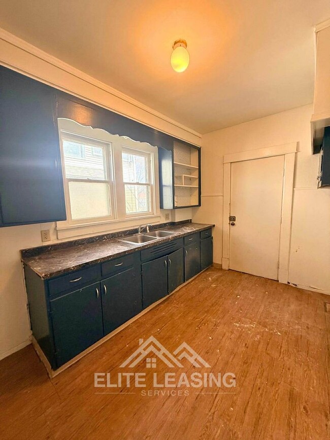 Photo - 1134 SW Garfield Ave