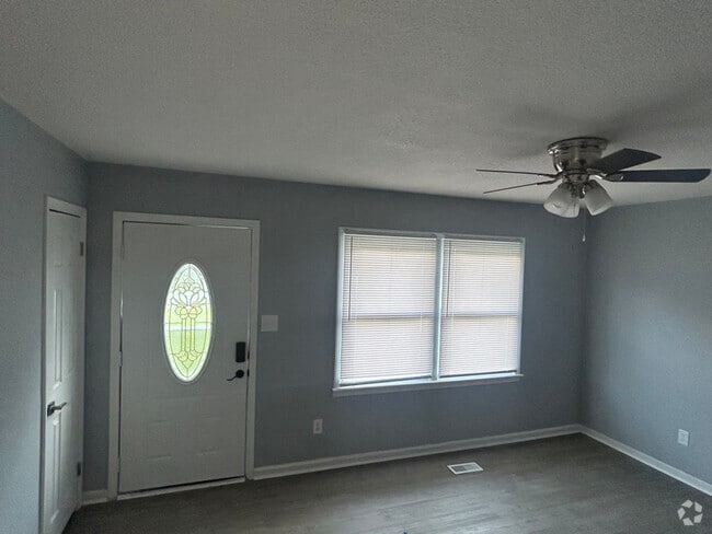 Building Photo - 606 Kilborne Dr Rental