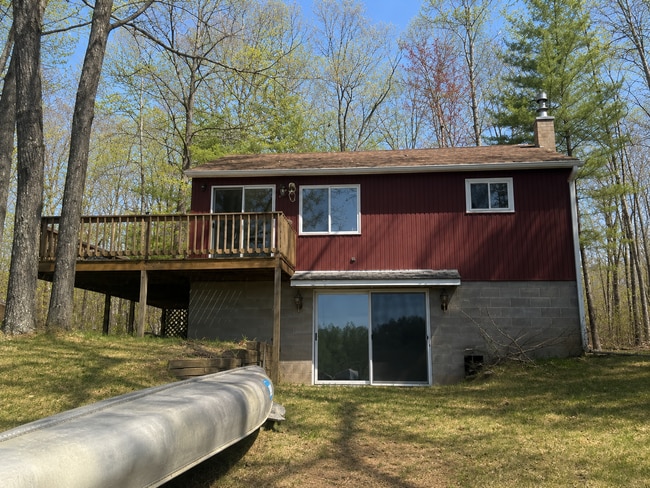 Building Photo - 10727 Mann Lake Rd