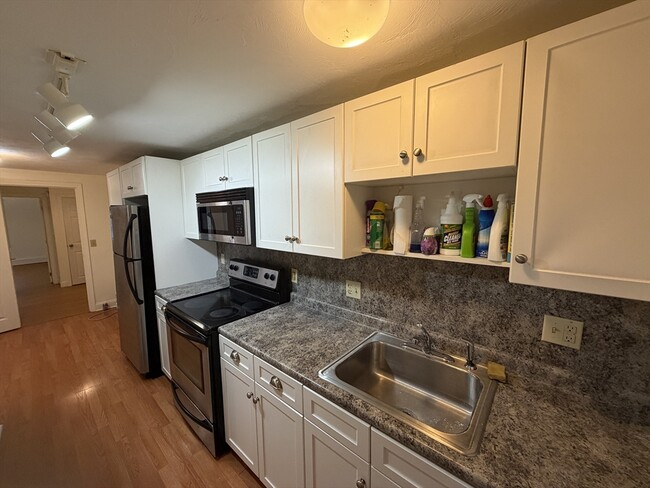 Photo - 15 Chestnut St