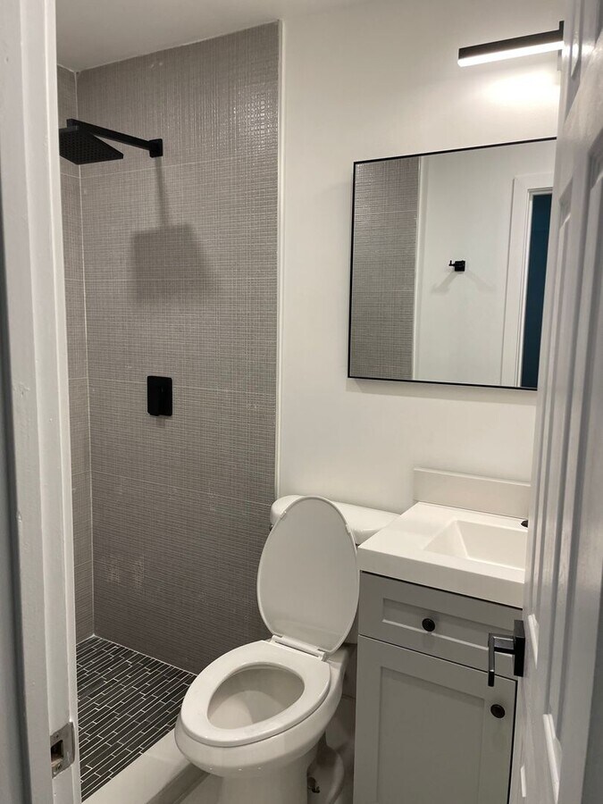 Photo - 3 Bedroom House Unidad 801 NE 2nd St  A - S