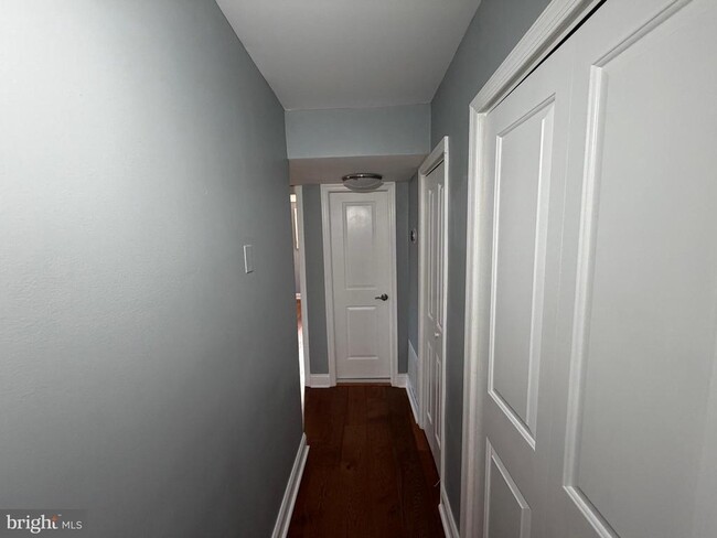 Photo - 3831 Hamilton St