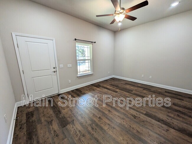 Photo - 7799 Ira Dr Unit B