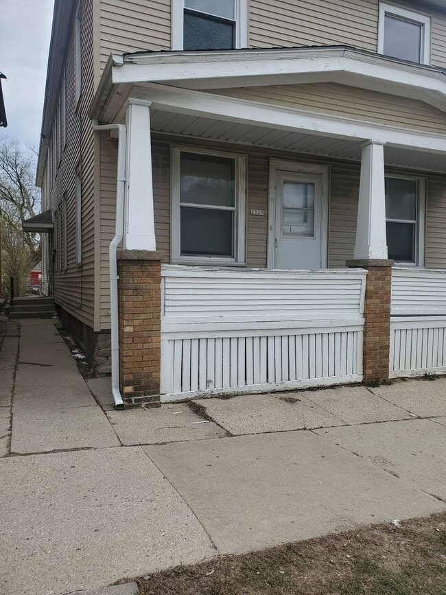 Photo - 2327 S 15th St Apartment Unit 3