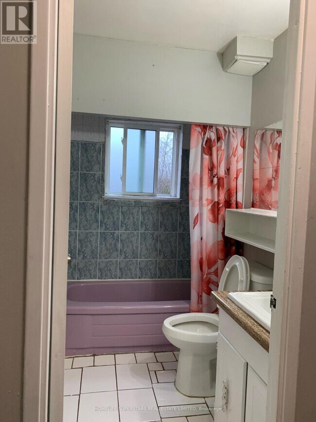 Photo - 5051 Baseline Rd Unité 1