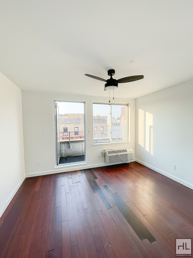 Photo - STANHOPE STREET / Spacious Bushwick 1-Bed ... Unidad 5B