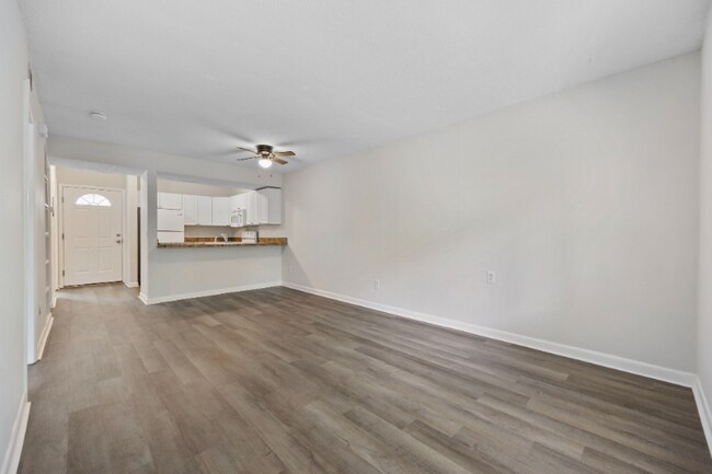 Photo - 3555 S Carolina 544 Overpass Unidad 8H