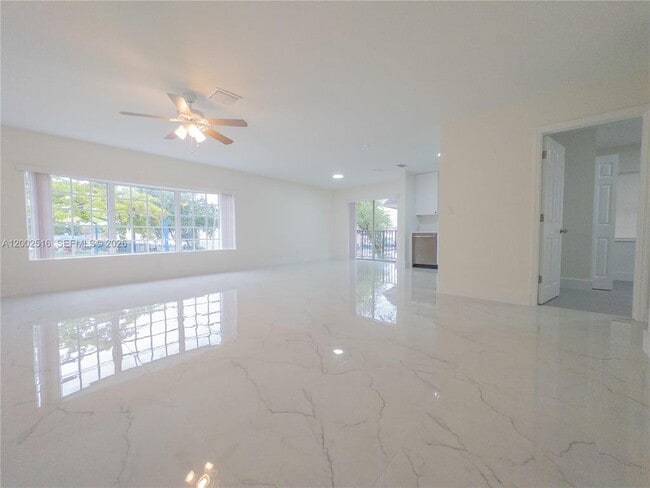 Photo - 5400 NW 18th St Unit 3N