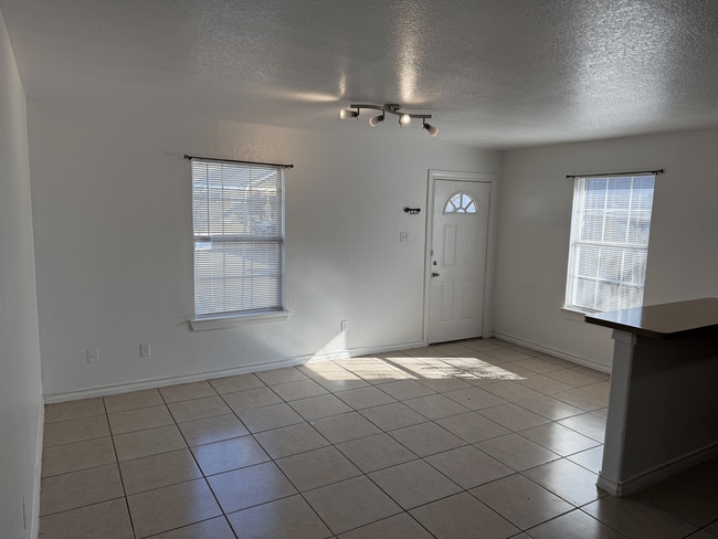 Photo - 3103 N Crump St