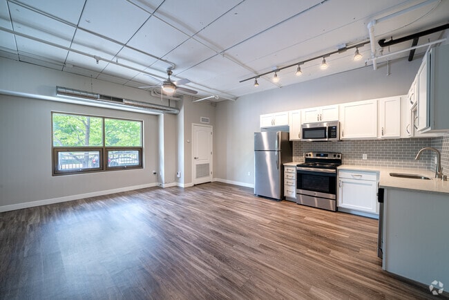 Photo - ReNew Town Center