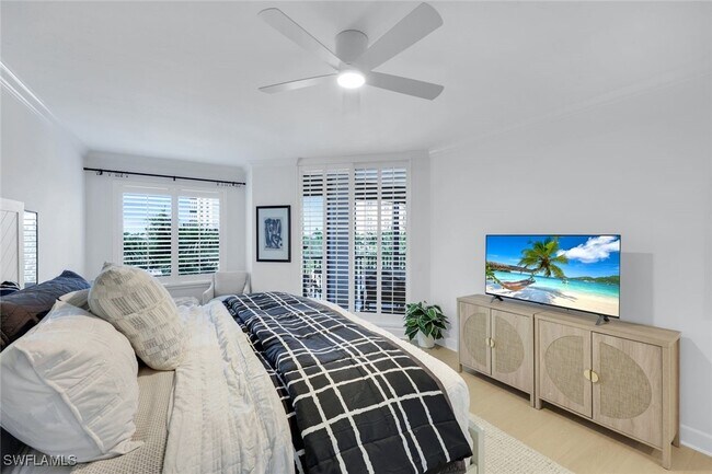 Photo - 8720 Bay Colony Dr Unit 404