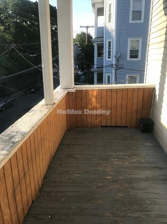 Photo - 198 Sherman St Unit 3