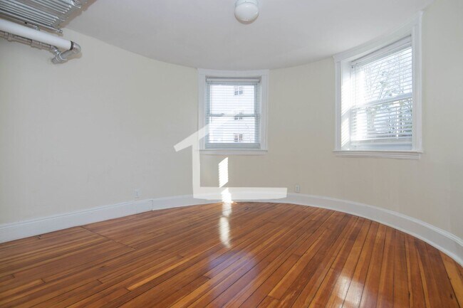 Photo - 3BR or 4BR near B/C trains, Wash Sq, heat included, No Fee!