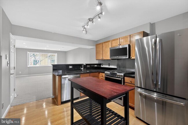 Photo - 1455A N Van Dorn St