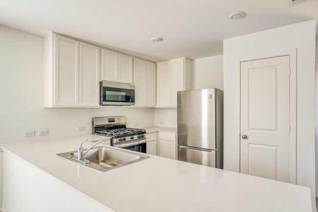 Photo - 732 Magnolia Creek Dr