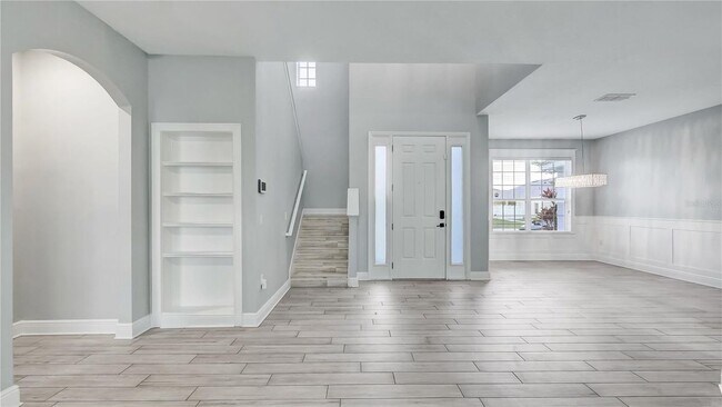 3833 Siskin Dr