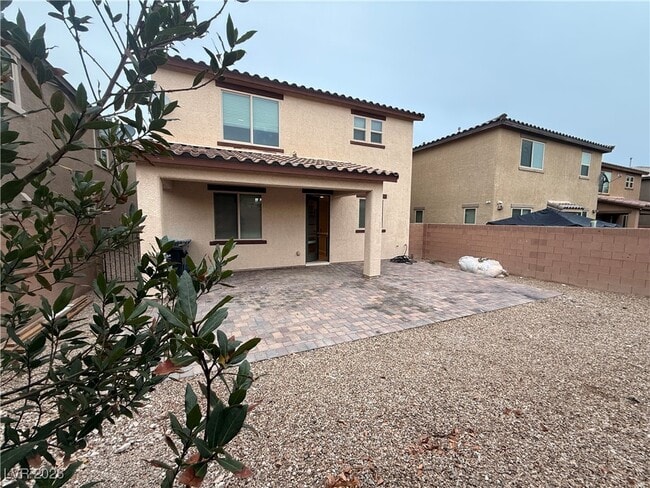 Building Photo - 123 Volans Ave