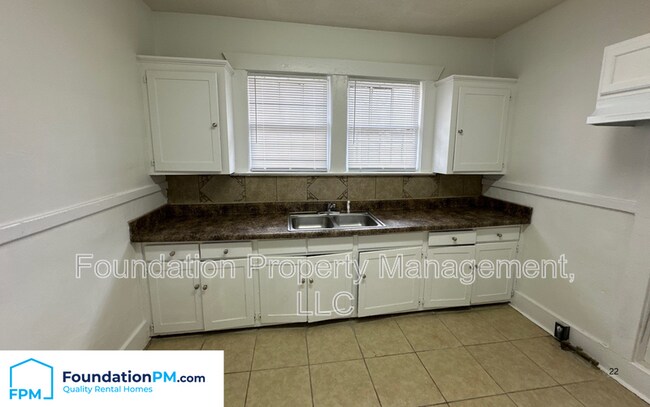 Photo - 914 Garland St