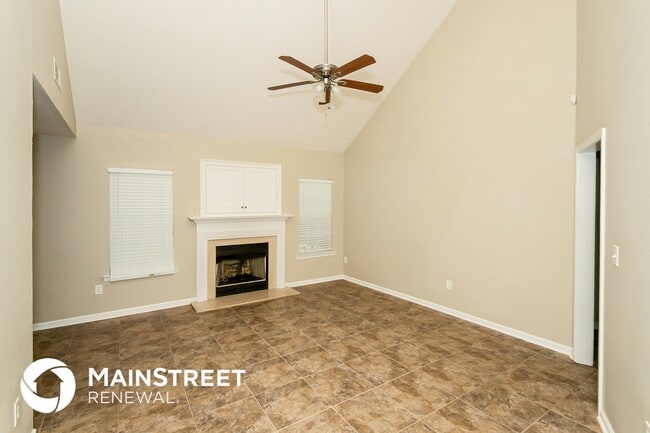 Photo - 601 Meriweather Dr