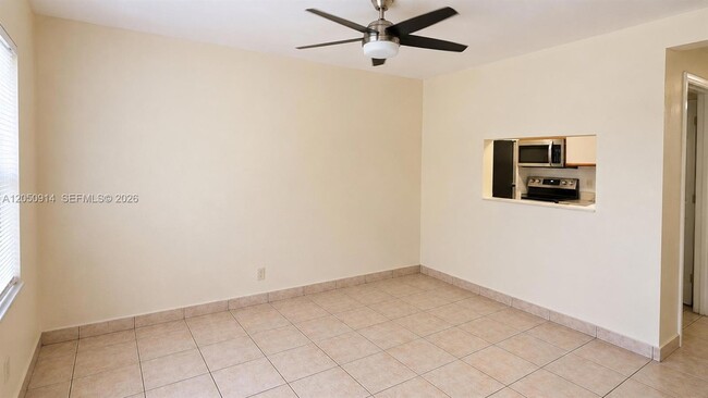 Photo - 2917 Plunkett St Unidad 17C