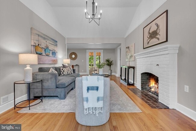 Photo - 155 Ridgeway Cir
